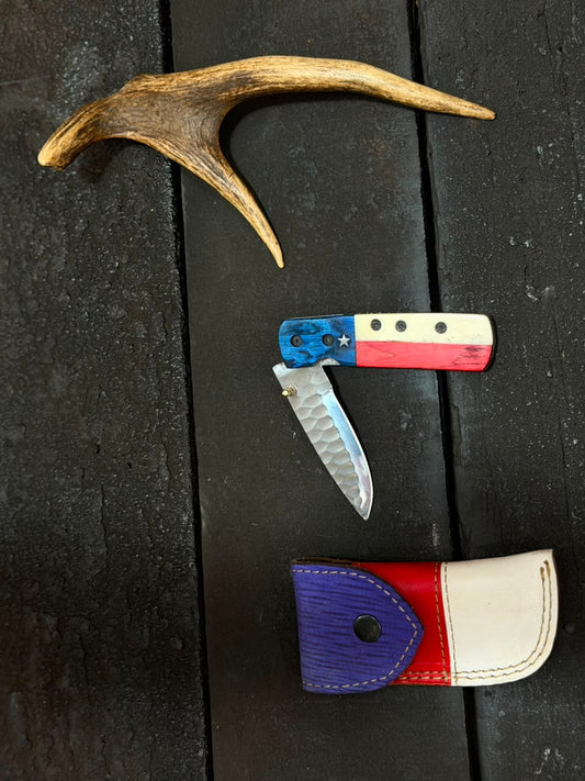 Handmade Texas Flag Folding Pocket Knife with Leather Sheath | Custom EDC Pocket Knife | Hammered Steel Blade | Compact Hunting & Camping Knife Gift for Men