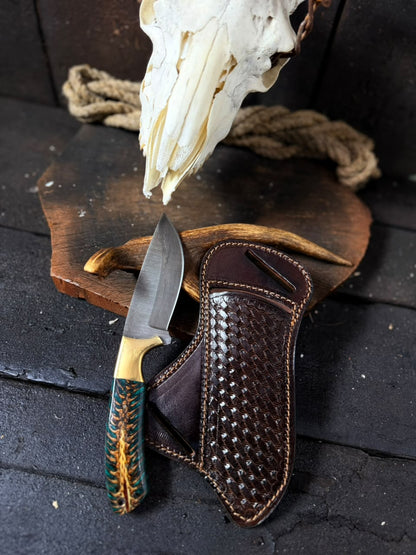Handcrafted Damascus Steel Knife with Pine Cone Handle & Custom Leather Sheath – 9 Inch