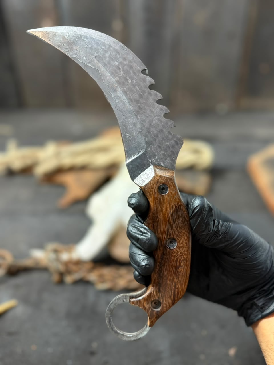 Hand-Forged Damascus Karambit Knife | Rose Wood Handle & Custom Leather Sheath
