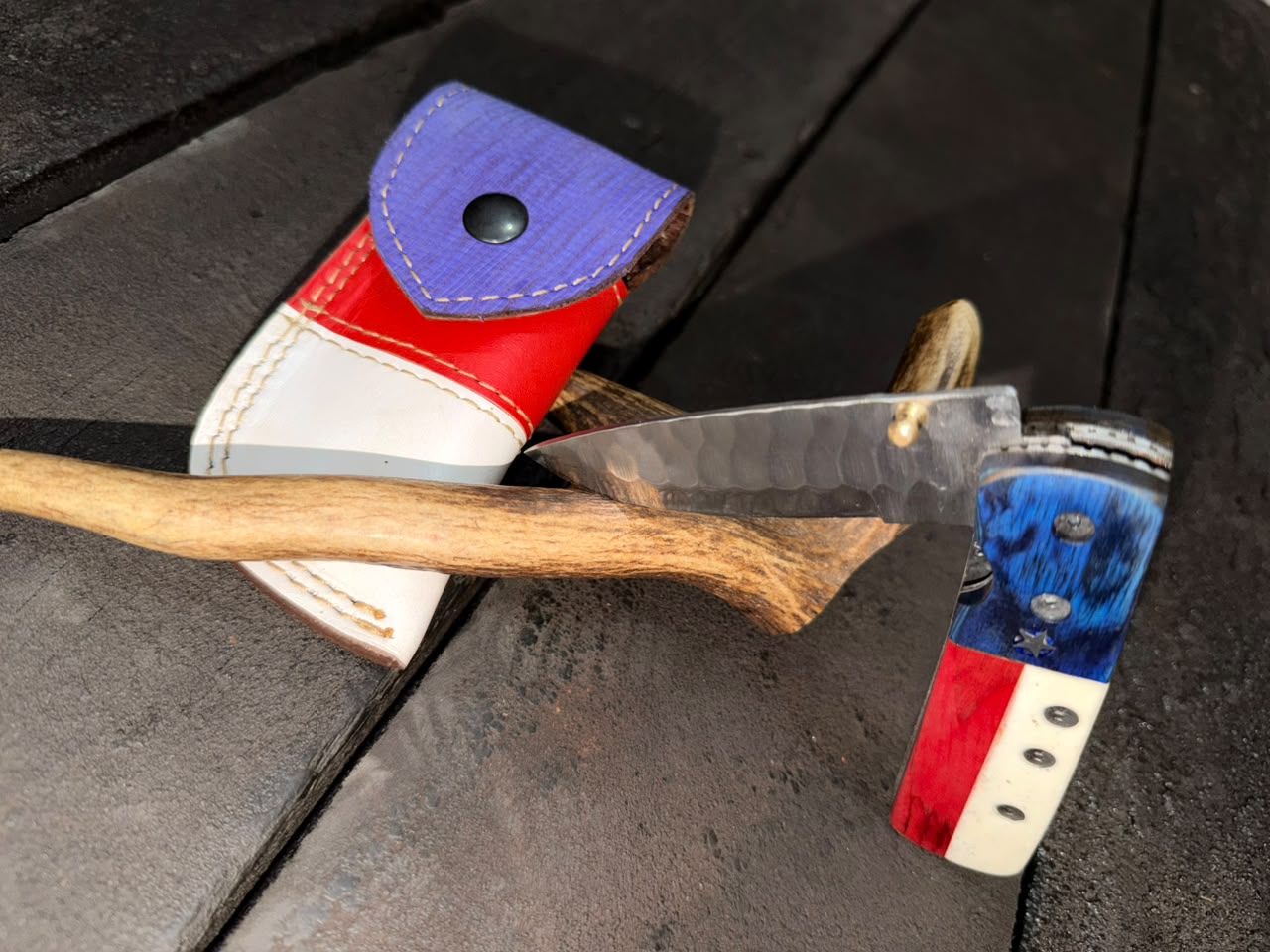 Handmade Texas Flag Folding Pocket Knife with Leather Sheath | Custom EDC Pocket Knife | Hammered Steel Blade | Compact Hunting & Camping Knife Gift for Men