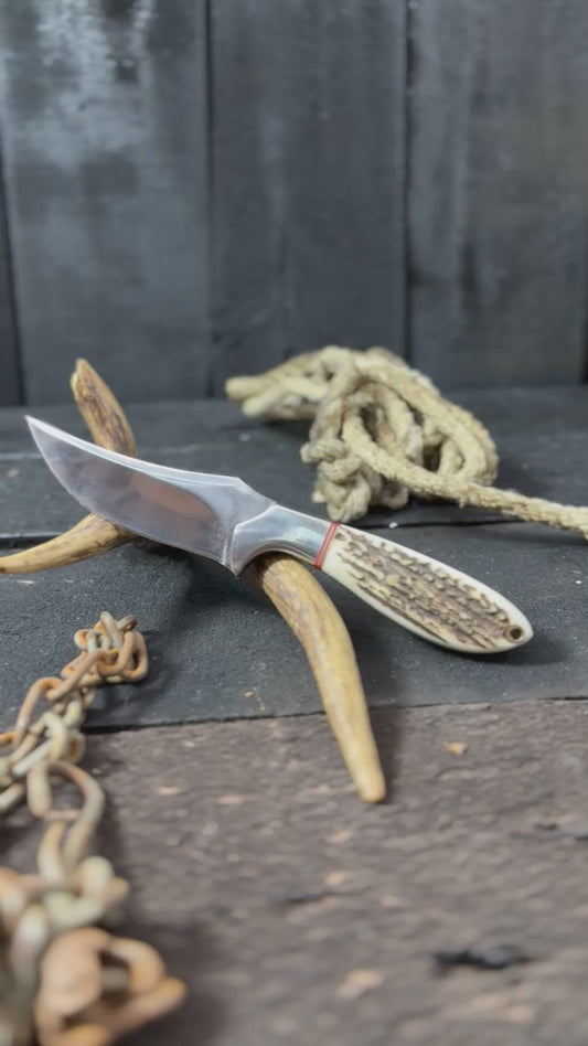 Handmade Antler Handle Hunting Knife – Fixed Blade Skinning Knife with High Carbon Steel Blade